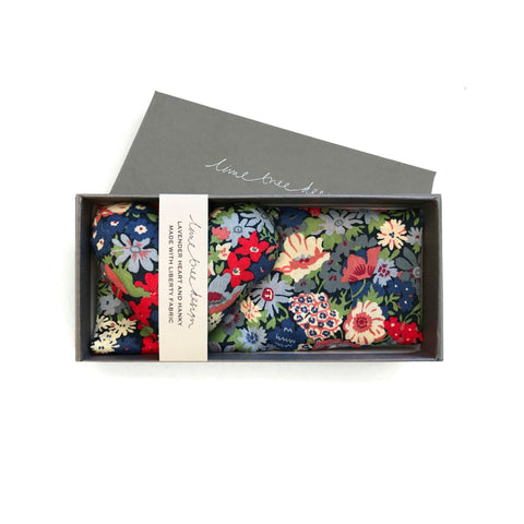NEW Box of 1 Lavender Heart & 1 Liberty Hanky - Thorpe Red