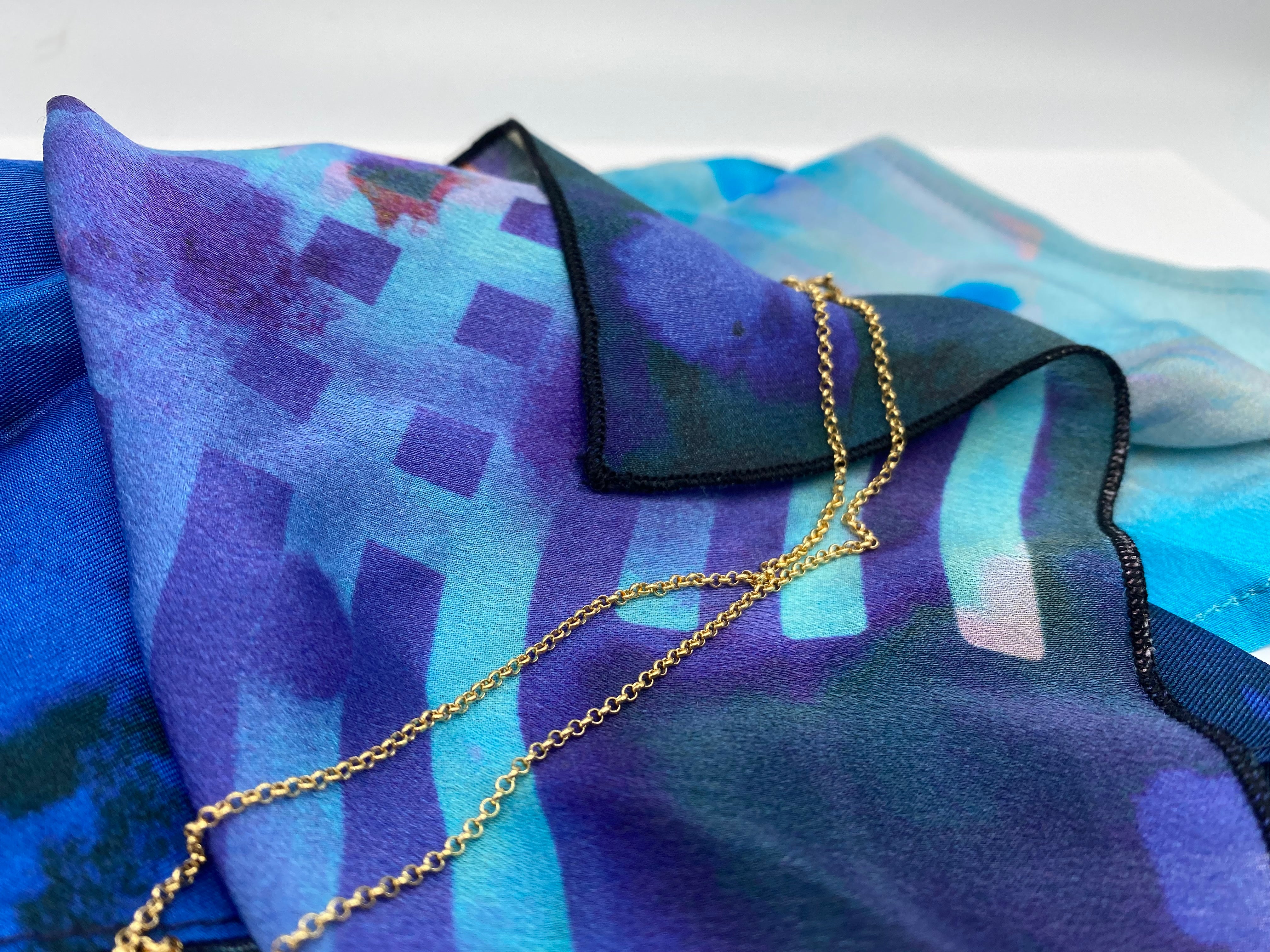 plain necklace in gold vermeil