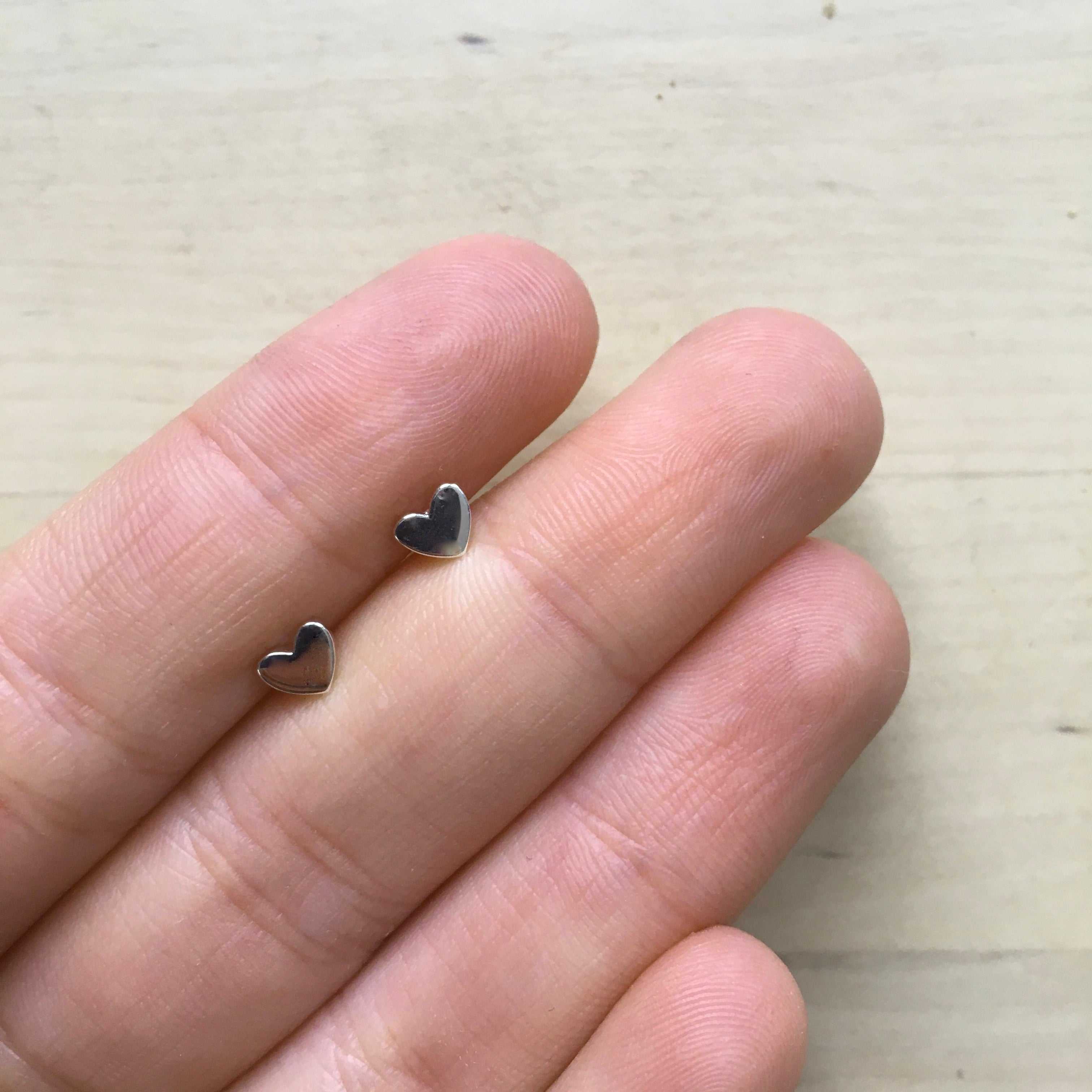 mini heart in silver