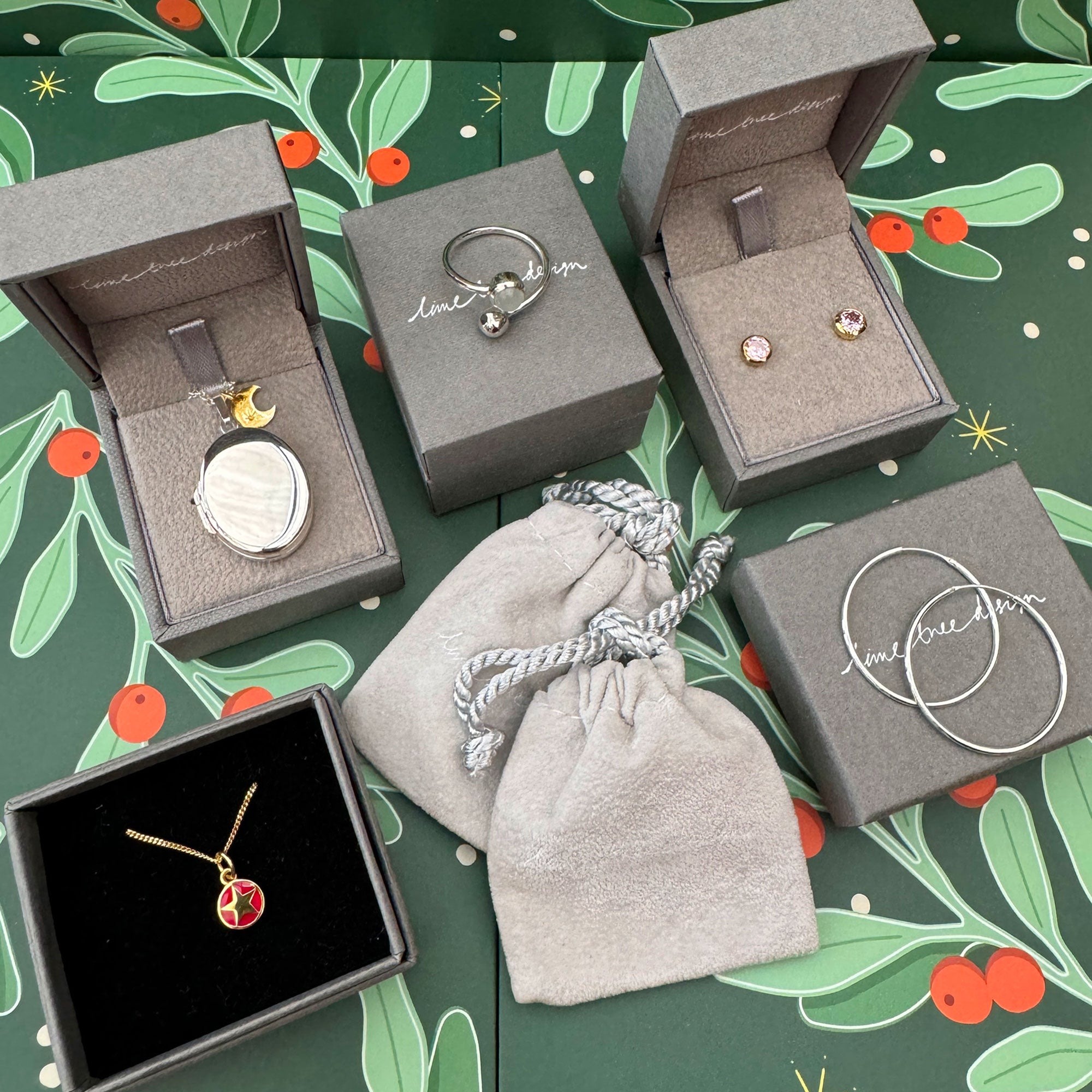 Christmas advent calendar with jewellery inside 