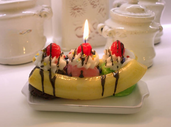 banana wax candle 