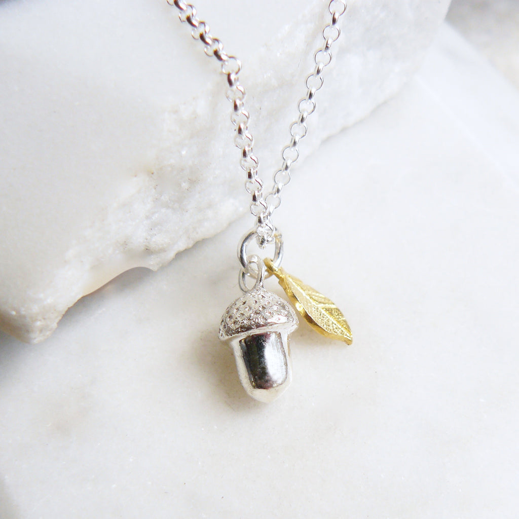 Silver discount acorn charm