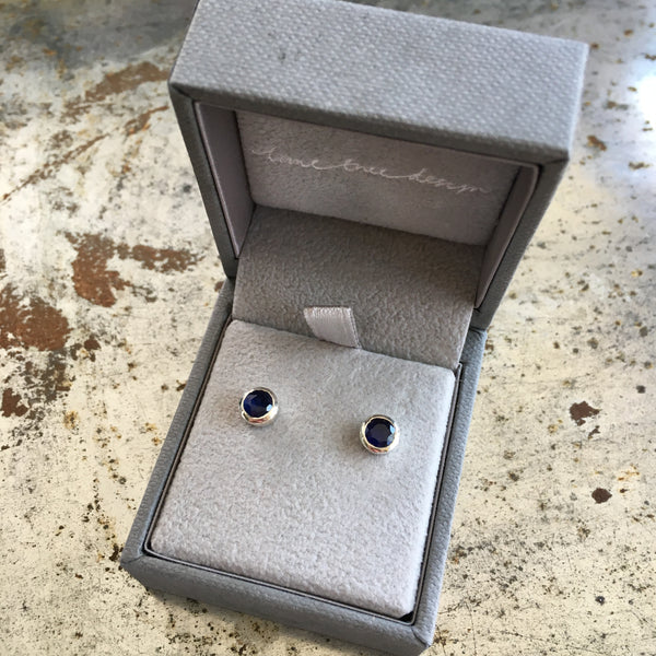 Birthstone Stud Earrings September: Sapphire and Sterling Silver