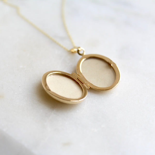 Oval Locket Necklace 9ct Solid Gold